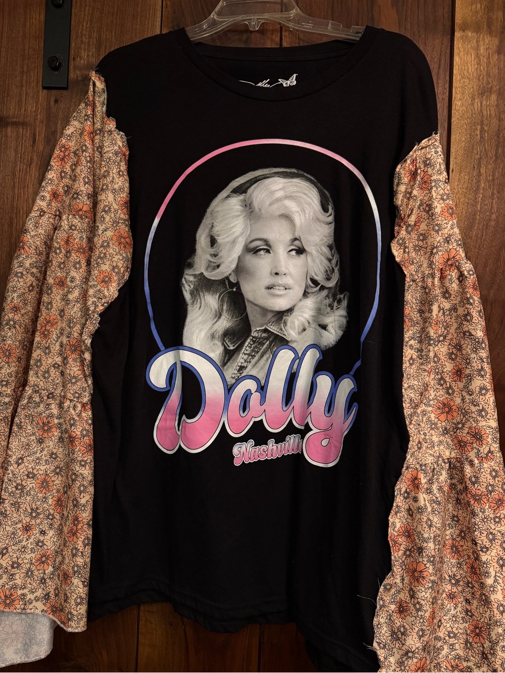Dolly Nashville Black Graphic Long-Sleeve Top